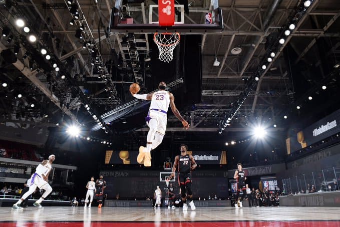 lebron james atleta dell'anno