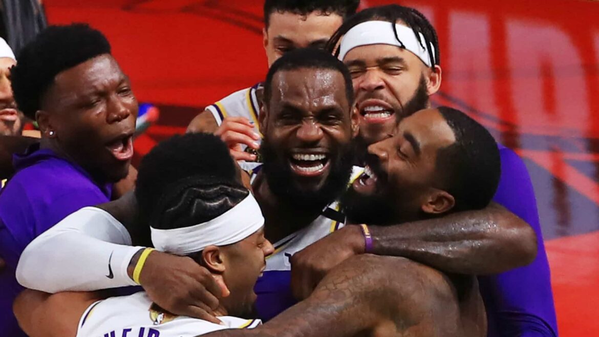 giocatori nba reazioni biden