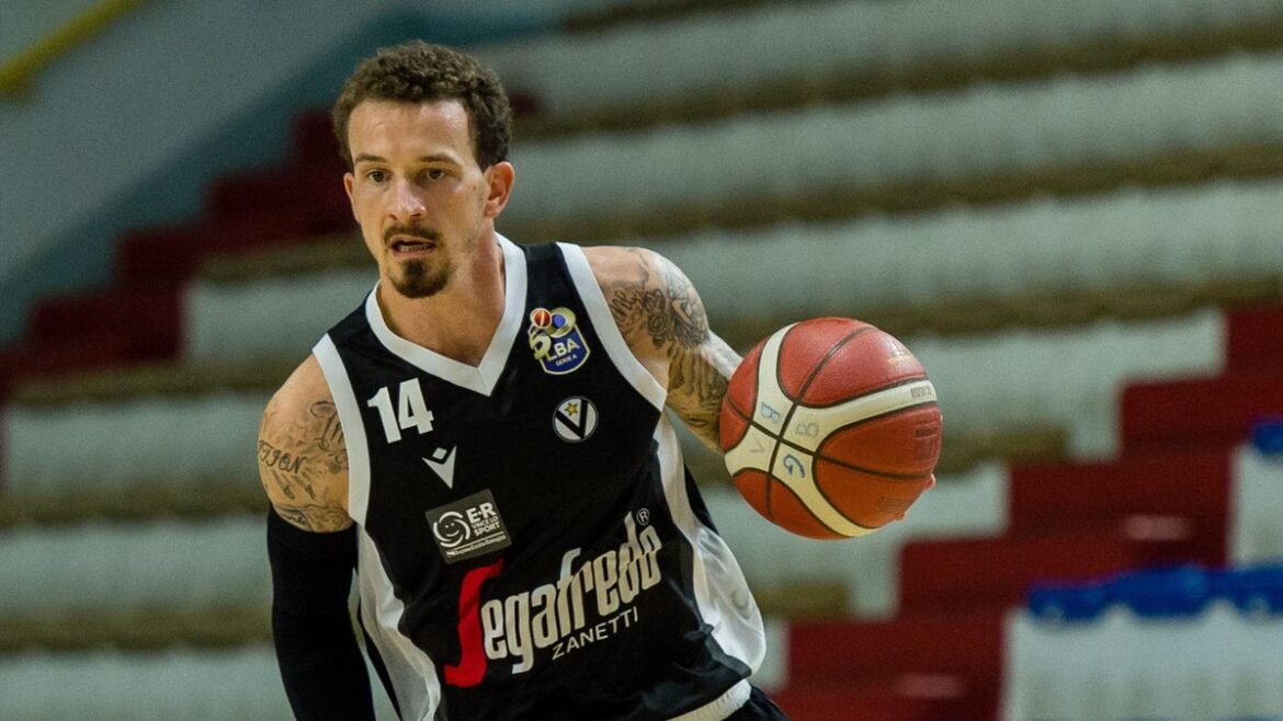 Josh Adams Virtus Bologna