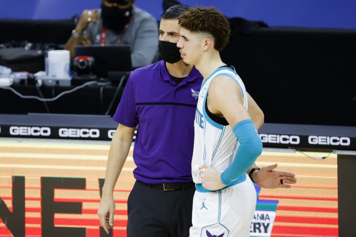 Hornets, a sorpresa licenziato coach James Borrego