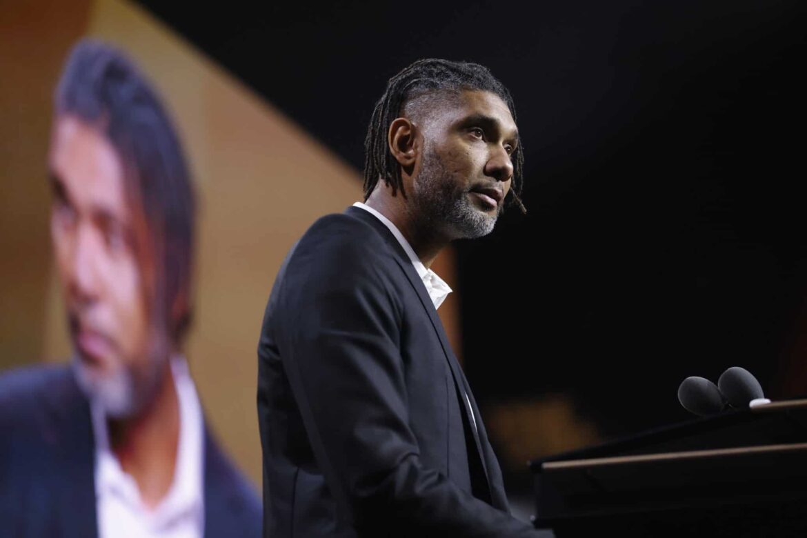 Il-discorso-di-Tim-Duncan-per-l-ingresso-nella-Hall-of-Fame-della-NBA