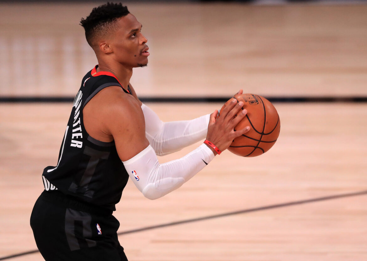 russell westbrook tiro