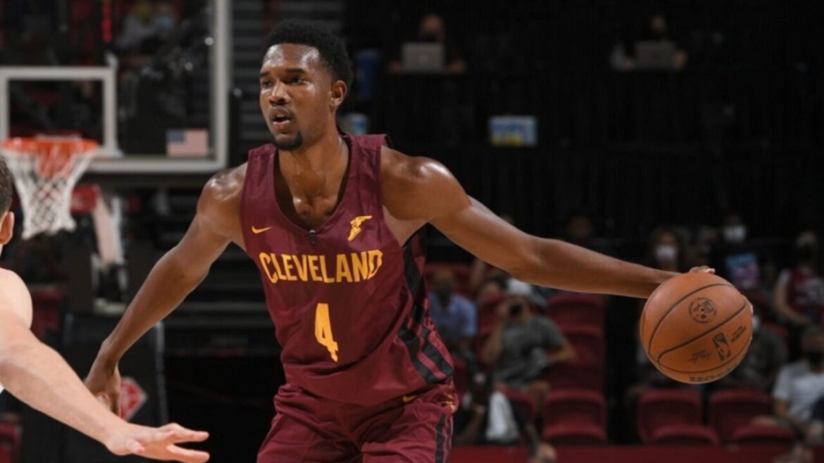 Evan Mobley Cleveland Cavaliers