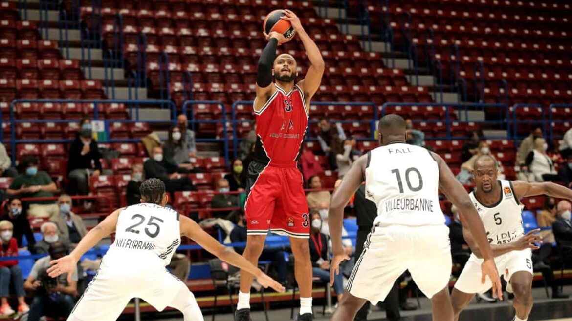 Shavon Shields Armani Exchange