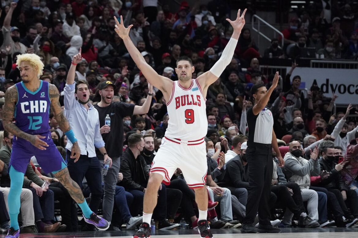 Nikola Vucevic bulls