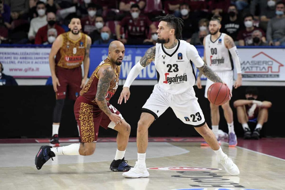 Hackett Virtus Bologna