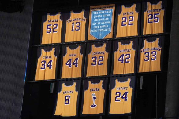 lakers numeri maglia ritirati