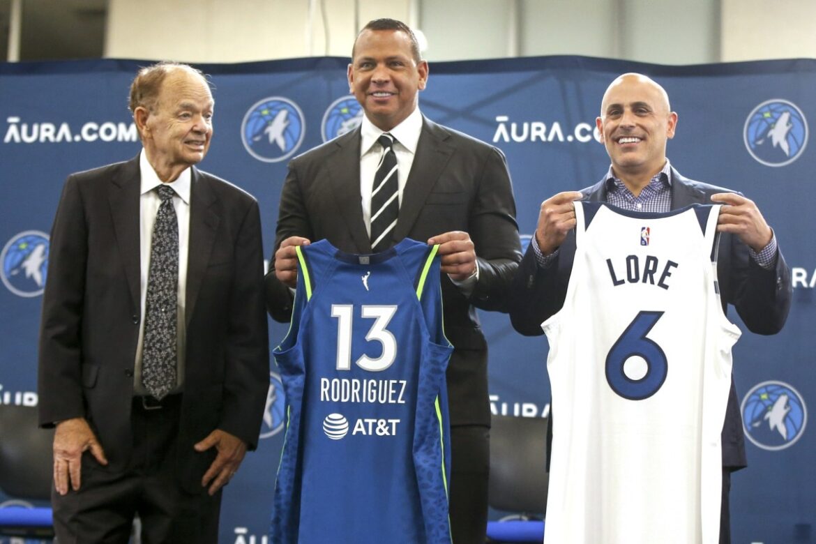 alex rodriguez e marc lore minnesota timberwolves lynx