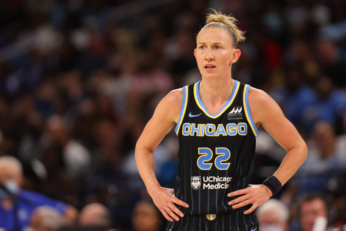 courtney vandersloot