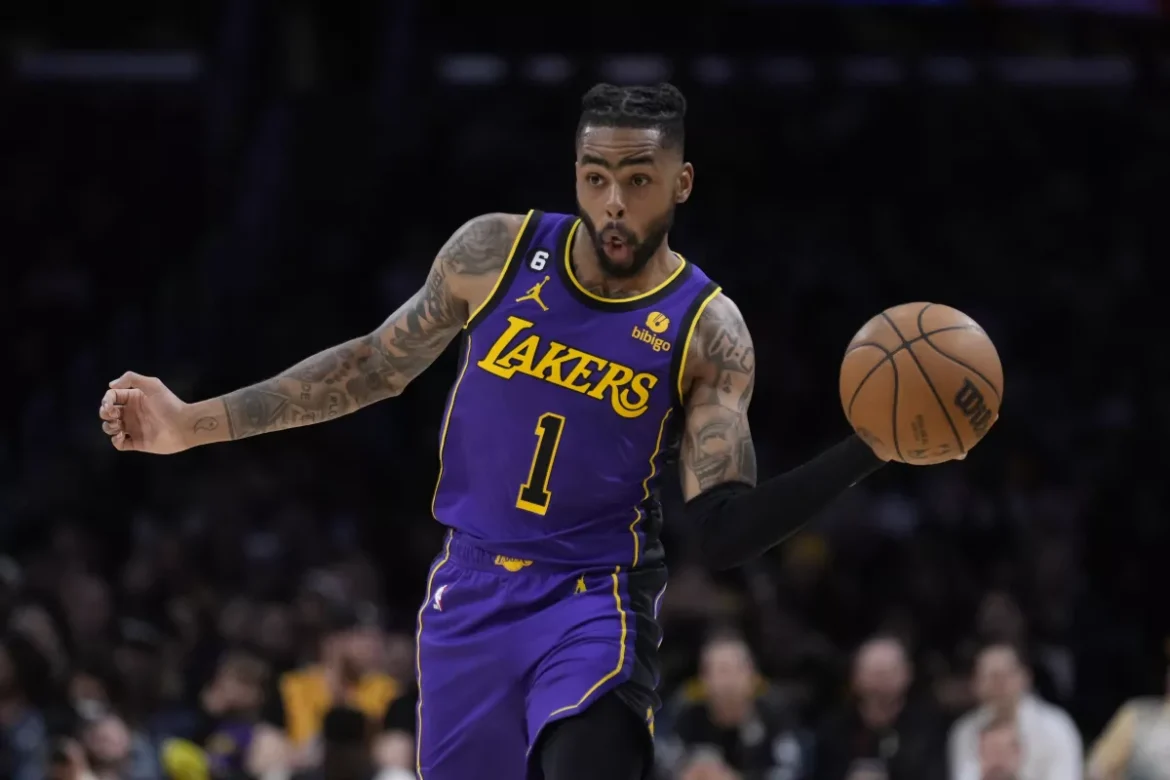 d'angelo russell in lakers raptors