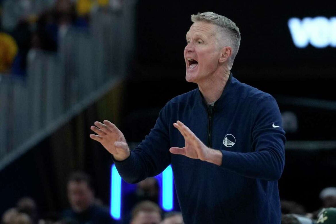 steve kerr in gara 2 tra warriors-lakers