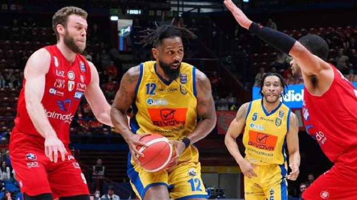 Kruize Pinkins Givova Scafati: c'è il rinnovo