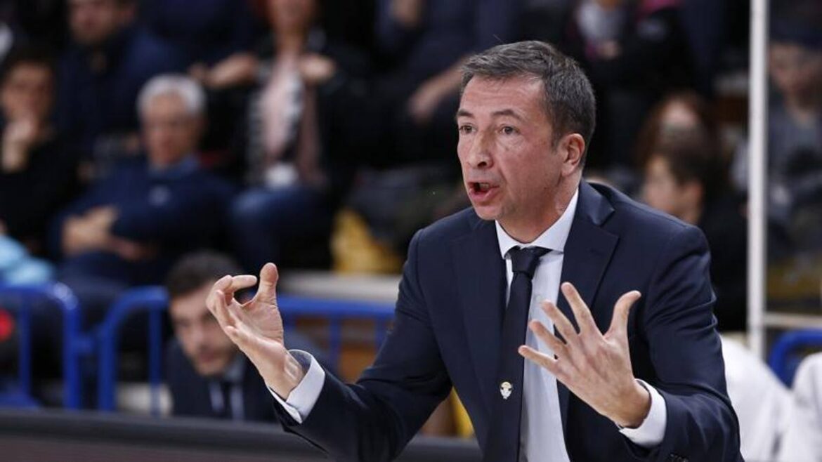 Luca Banchi Mike James