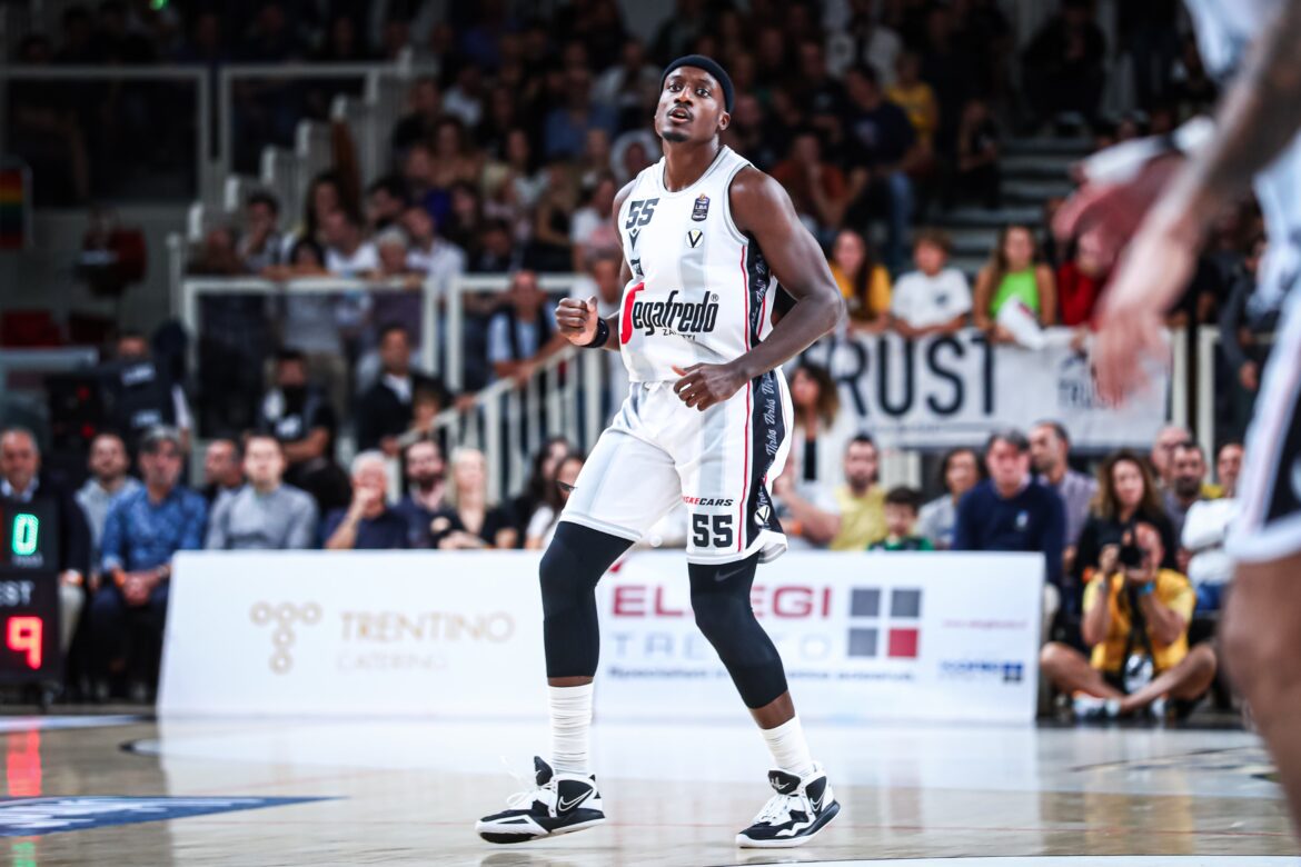 Awudu Abass in Trento Virtus Bologna di LBA