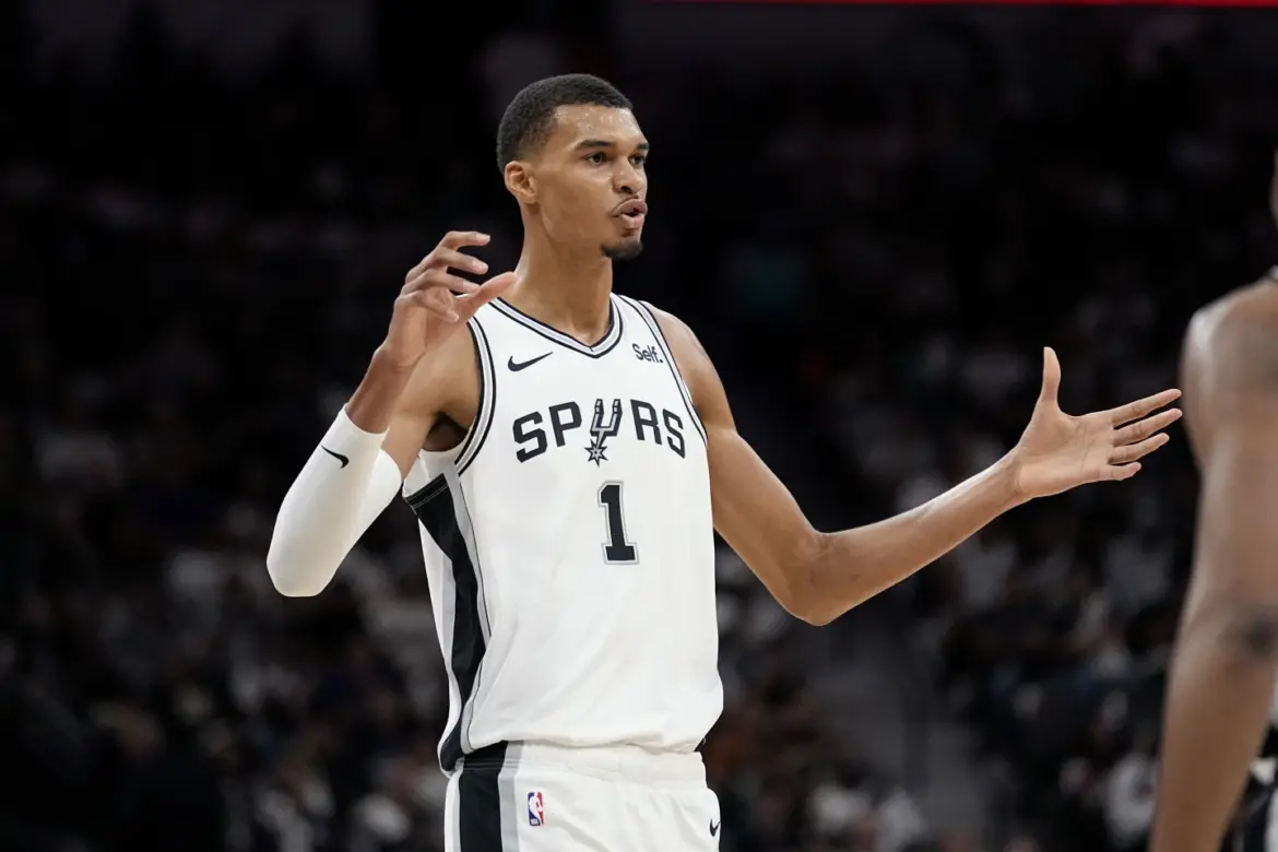 wembanyama-esordio-nba-spurs-mavs