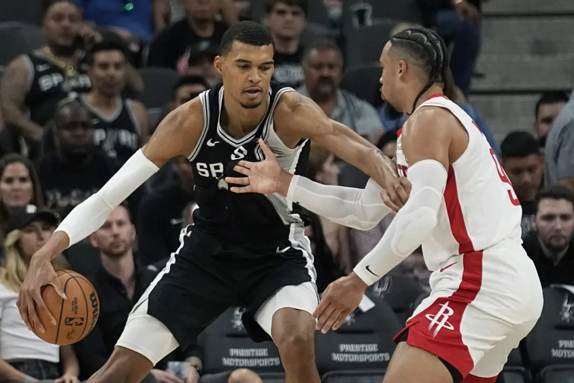 wembanyama-spurs-rockets-prima-vittoria