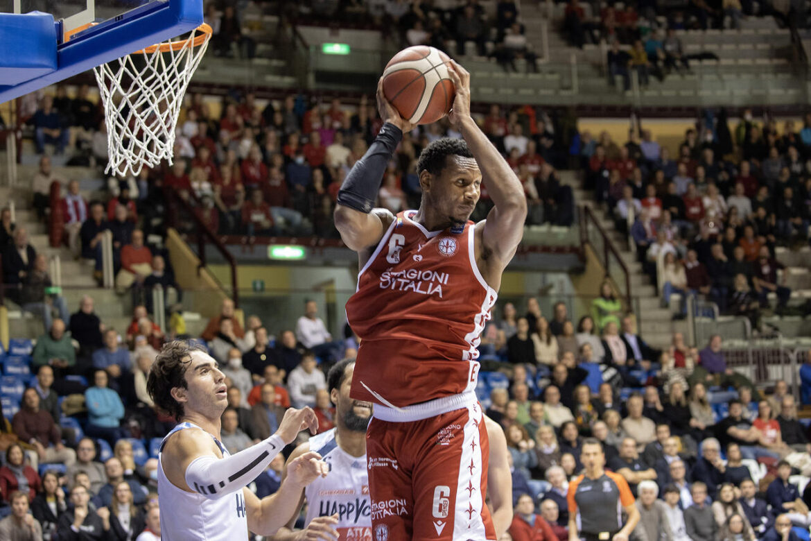 Varese annuncia Skylar Spencer. Fonte immagine: sito ufficiale Pallacanestro Trieste