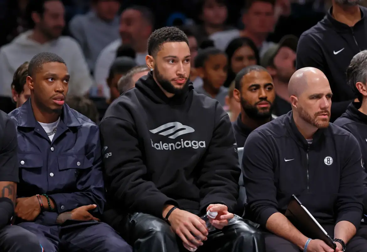 ben simmons operazione schiena