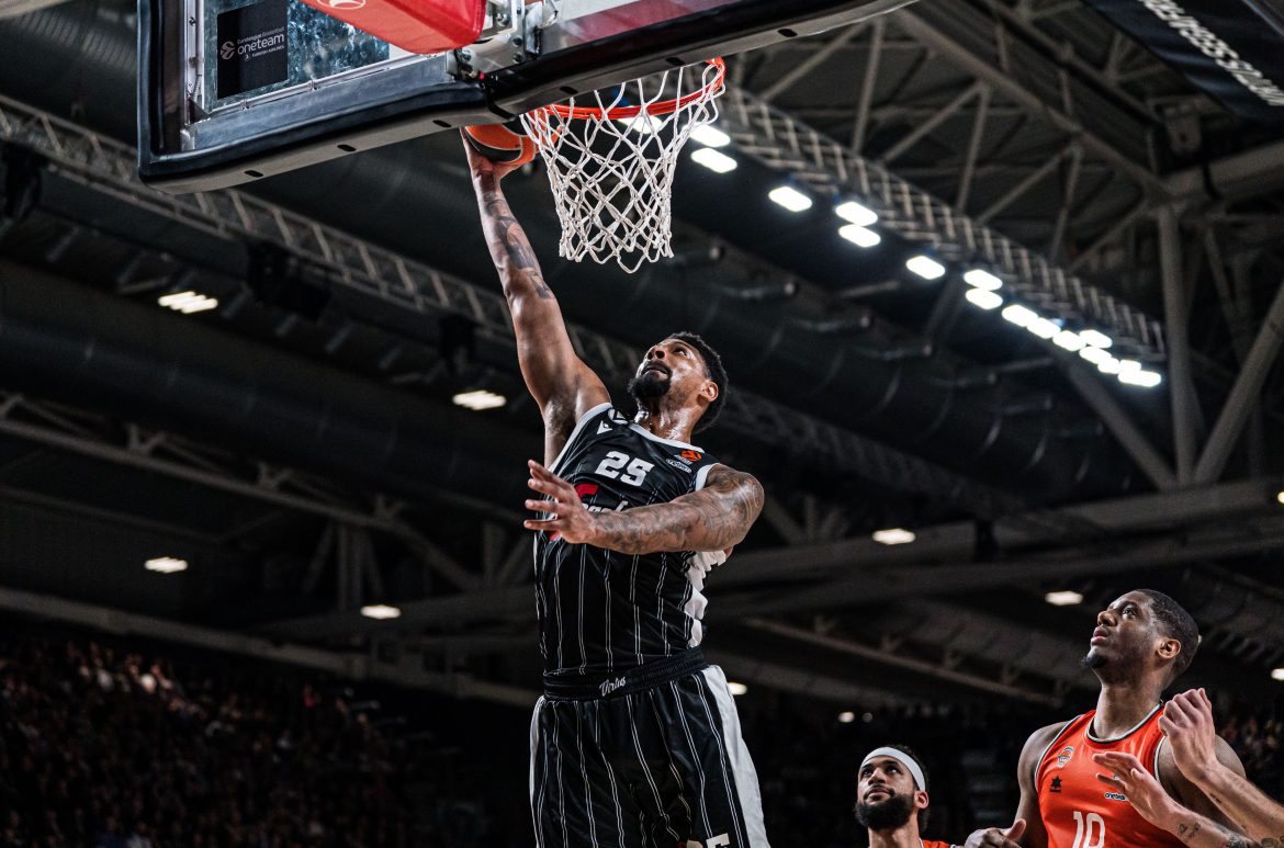 Jordan Mickey dominante in Virtus Bologna-Valencia
