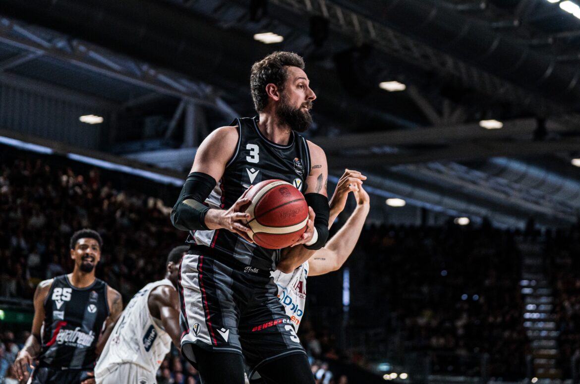 Virtus Bologna Aquila Trento, Marco Belinelli in azione