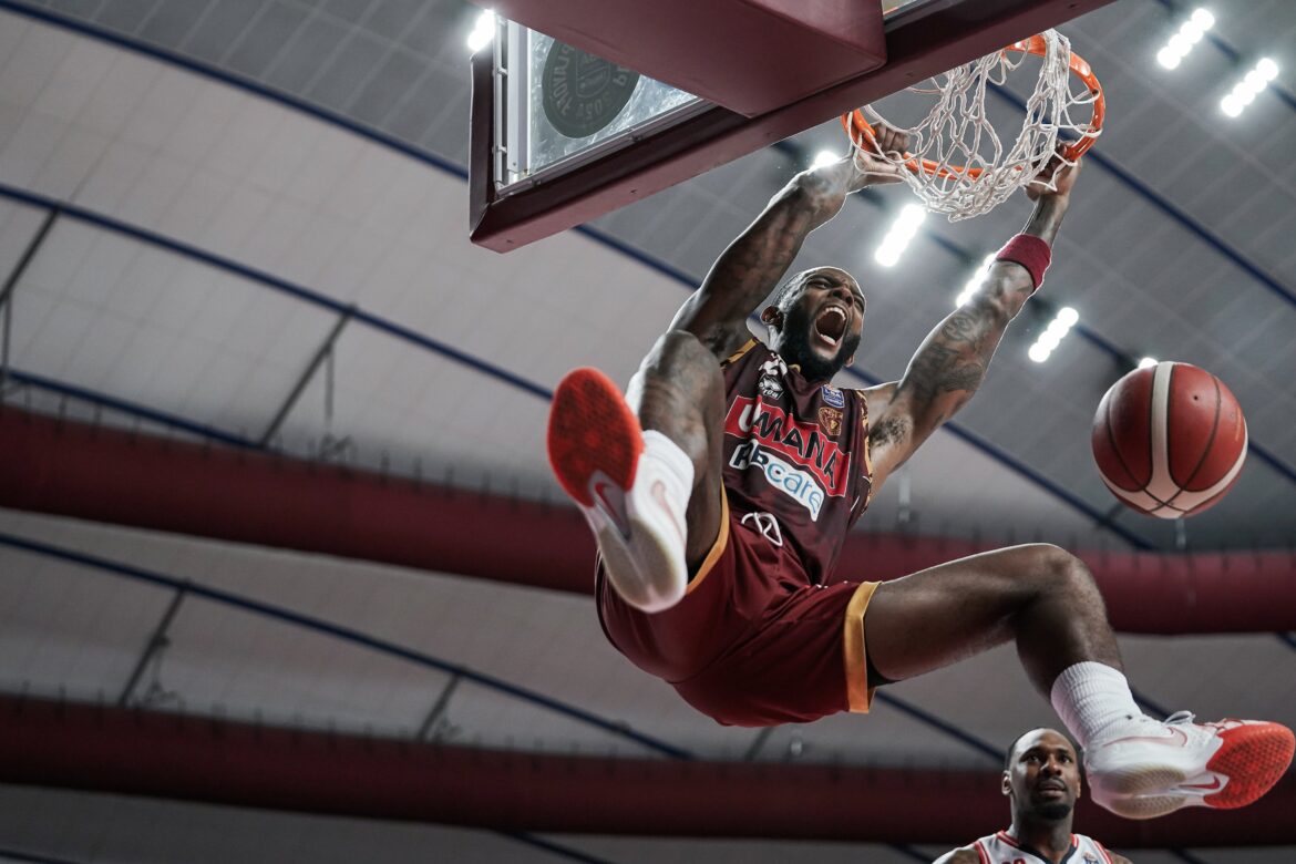 La Reyer batte Reggio in Gara 5