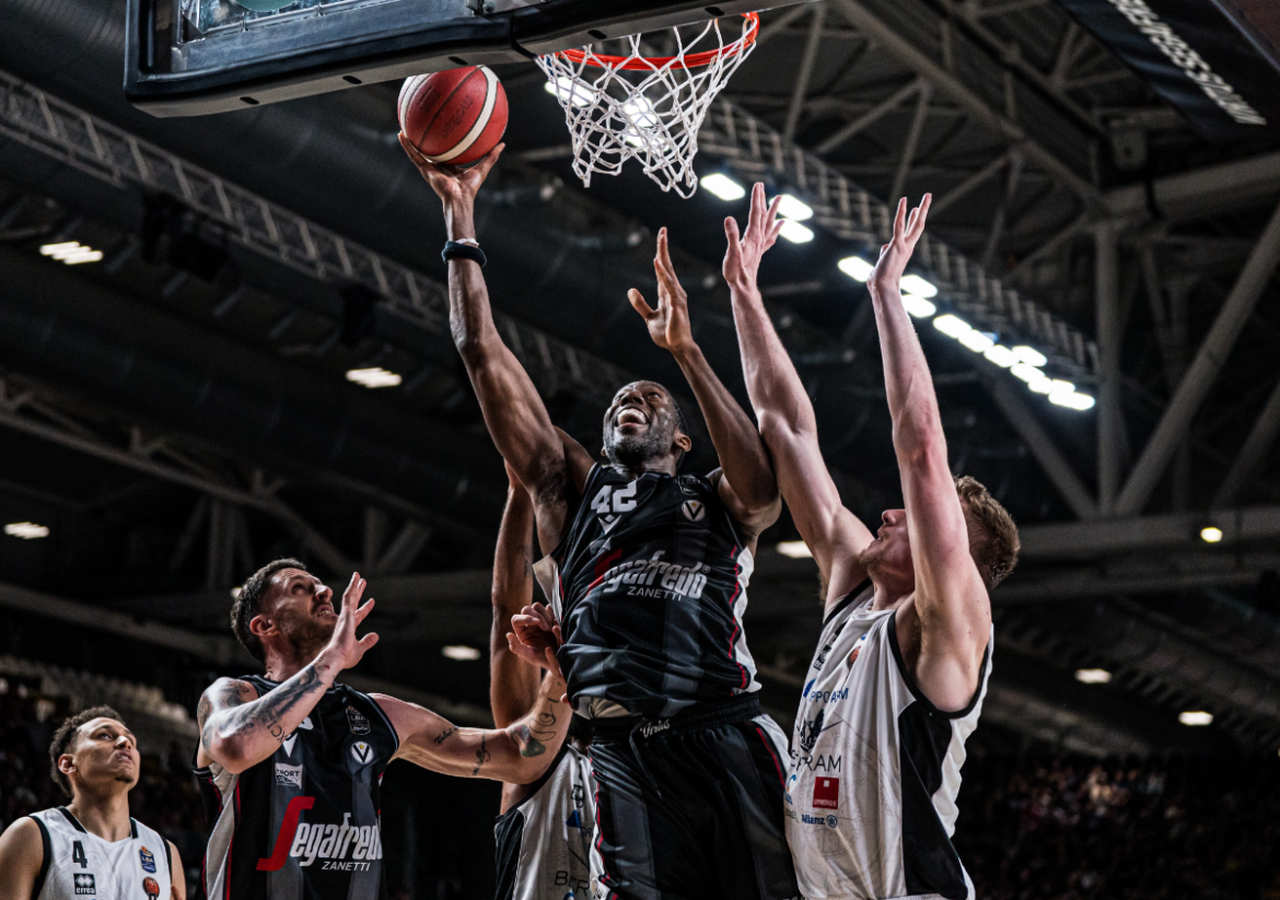 Virtus Bologna Tortona. Fonte immagine: Sportmediaset.