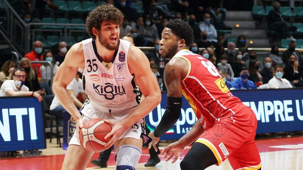 Leonardo Totè firma con la GeVi Napoli