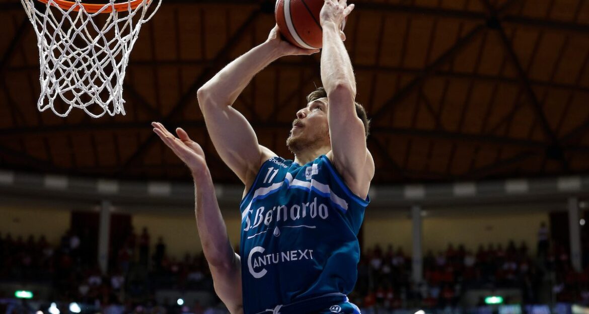 Vanoli Cremona firma Stefan Nikolic