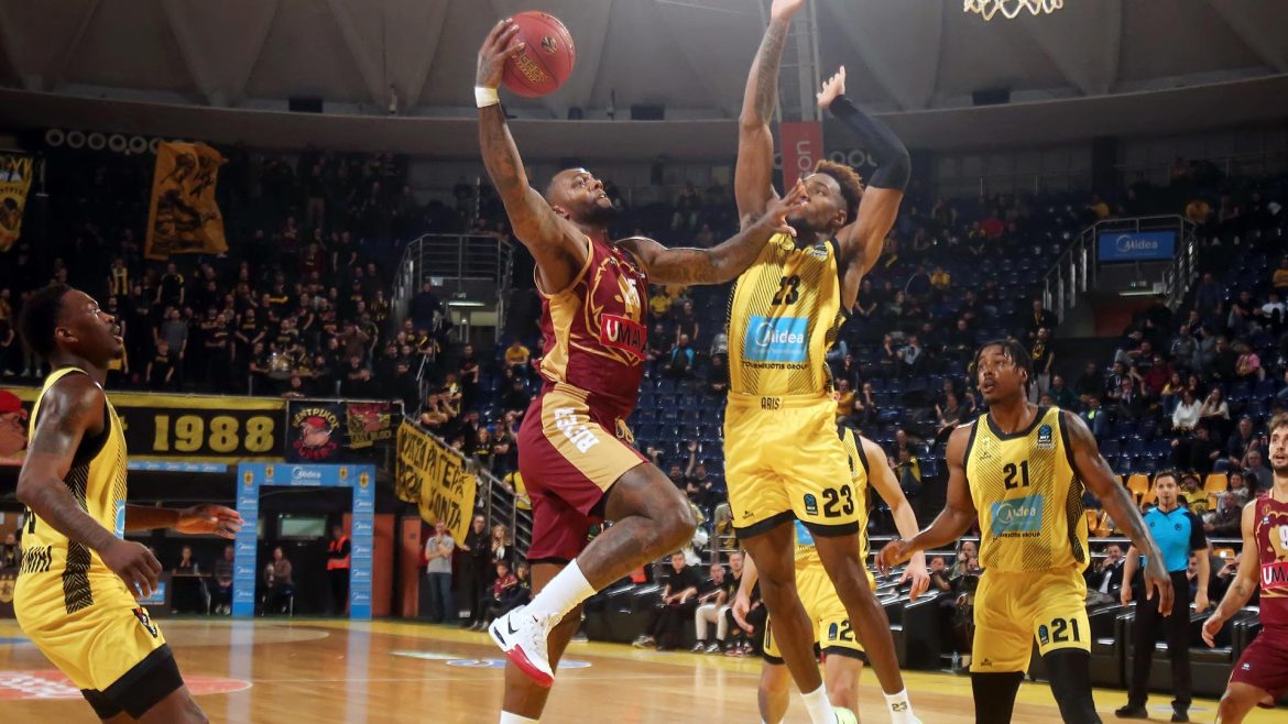 La Reyer Venezia batte l'Aris in Eurocup