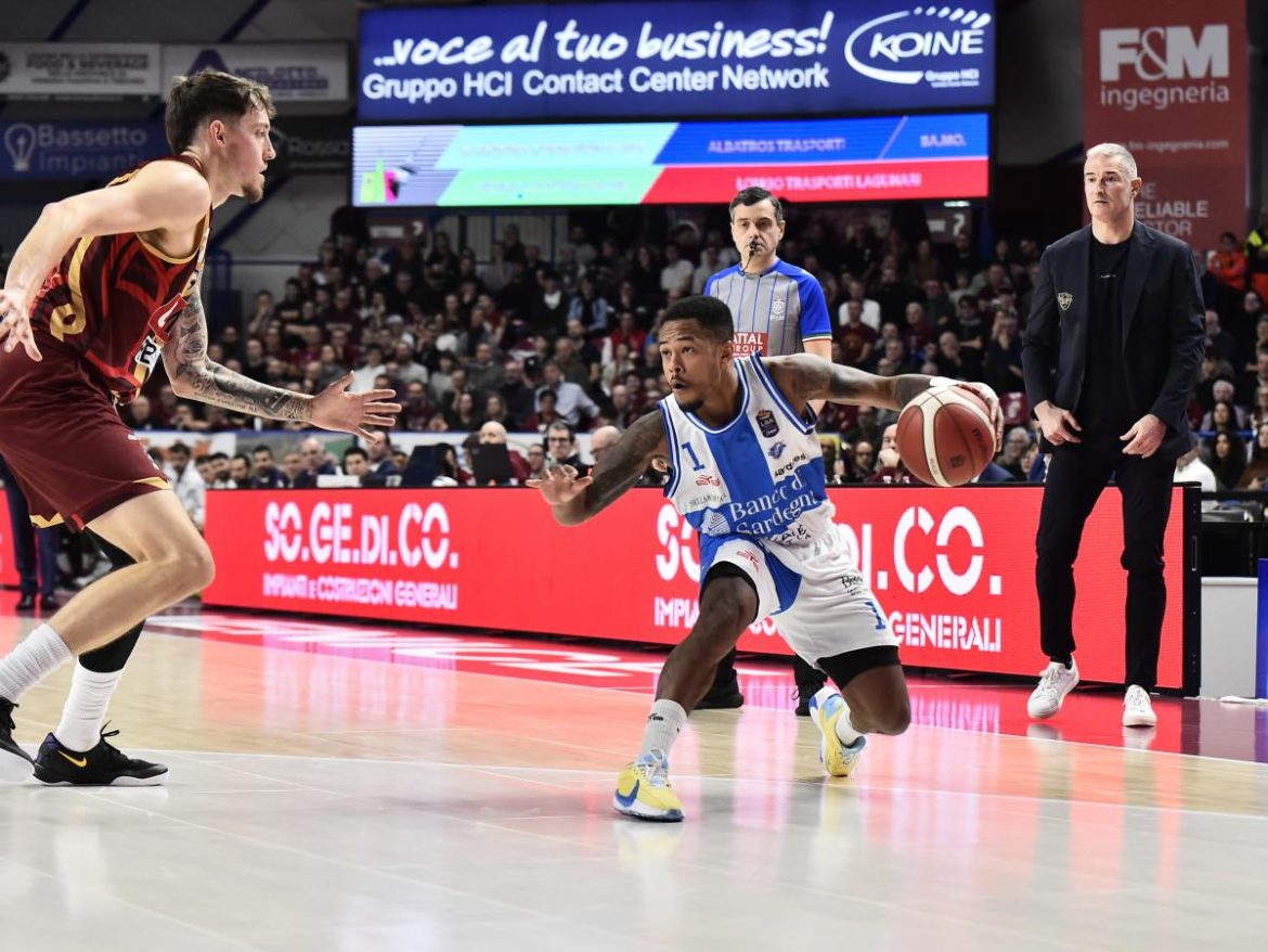 Sassari batte la Reyer in laguna