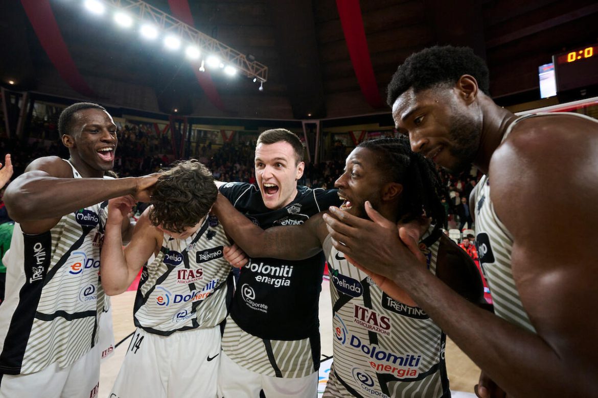 Quarta sconfitta in fila per Varese, Trento rimane in vetta