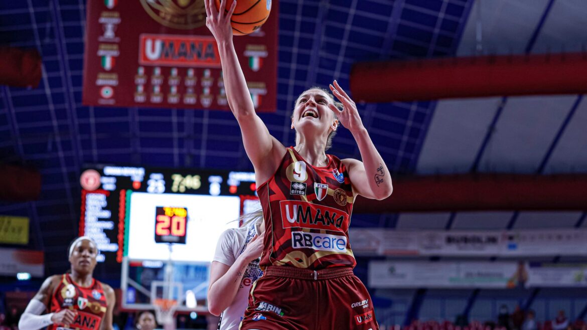 La Reyer demolisce Faenza in Gara 1