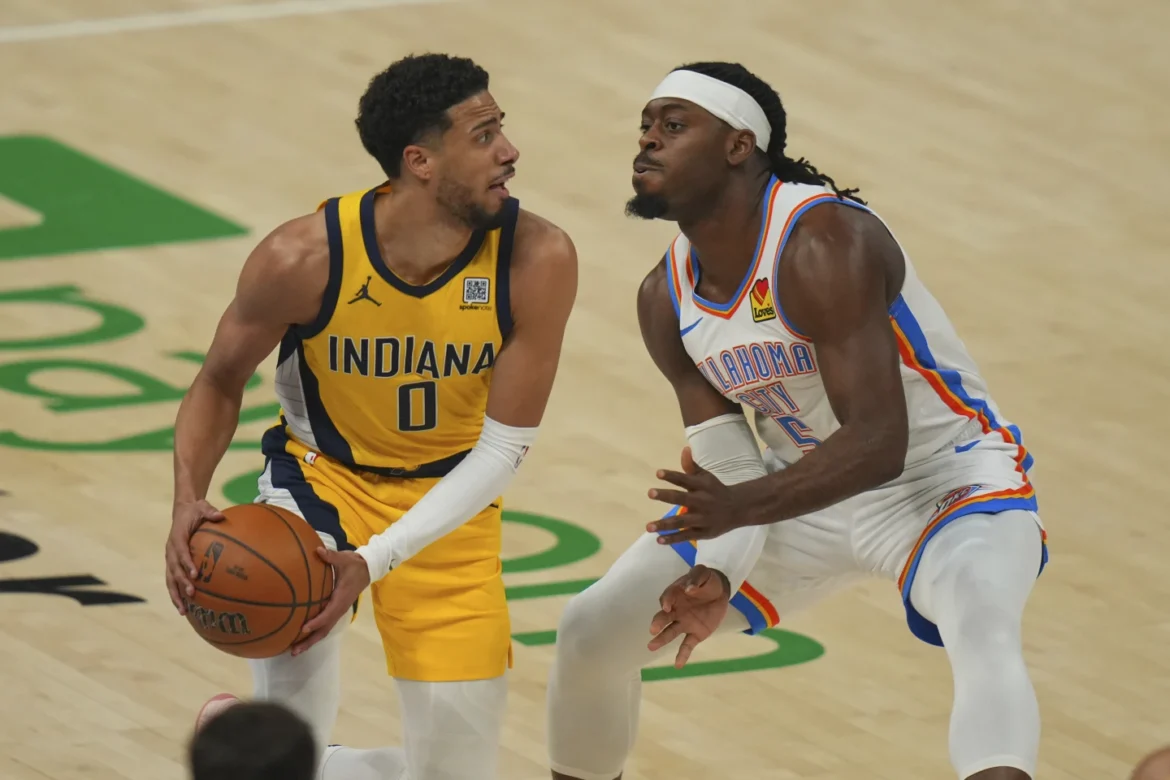 Tyrese Haliburton e Luguentz Dort in gara 5 delle NBA Finals 2025 (Fonte: Associated Press)