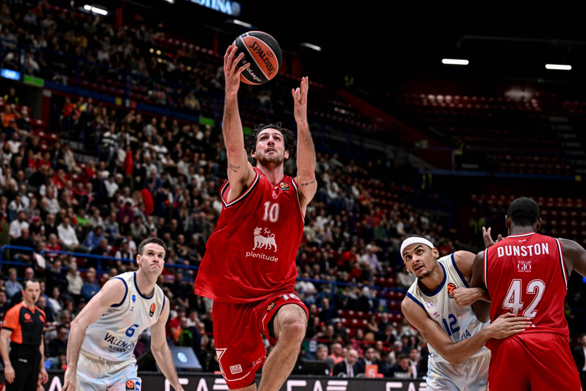 L'Olimpia Milano cade in volata con Valencia.