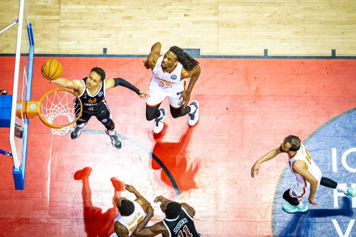 Trieste cade nel finale contro il Galatasaray.