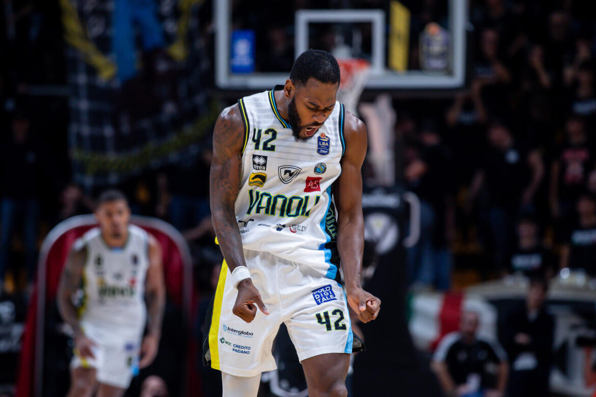 La Vanoli Cremona strapazza Treviso al PalaRadi