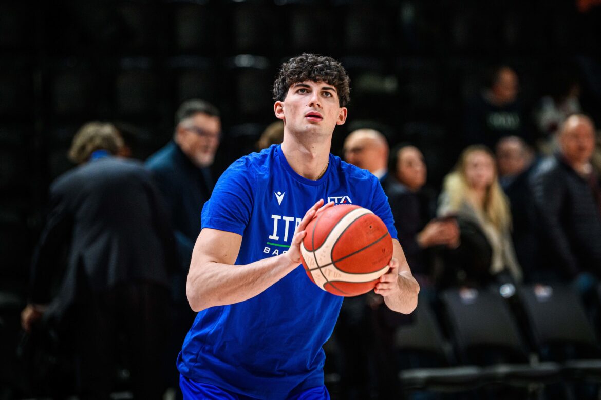 Gabriele Procida in Italia-Islanda (Credits: FIBA Basketball)
