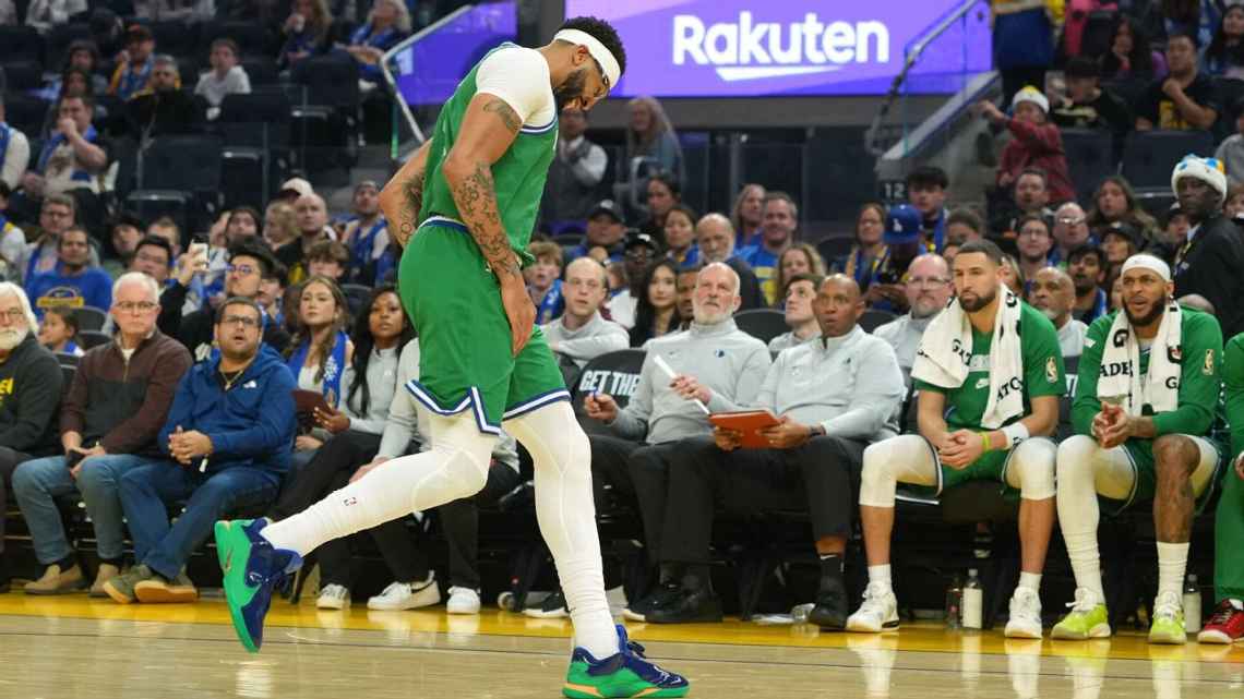 anthony davis infortunio natale