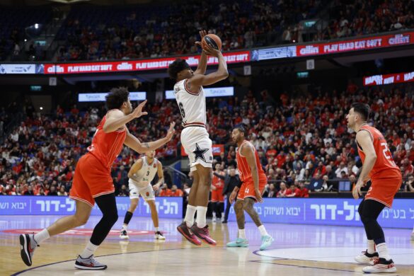 Zach LeDay Hapoel Tel Aviv Olimpia Milano