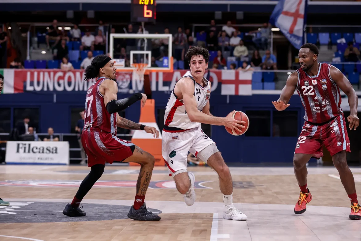 Matteo Cavallero firma con l'Apu Udine