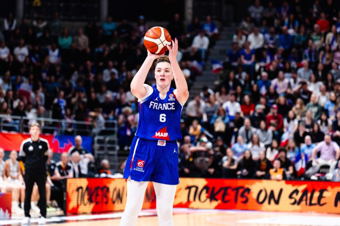 LBF, la Reyer firma Alexia Chery